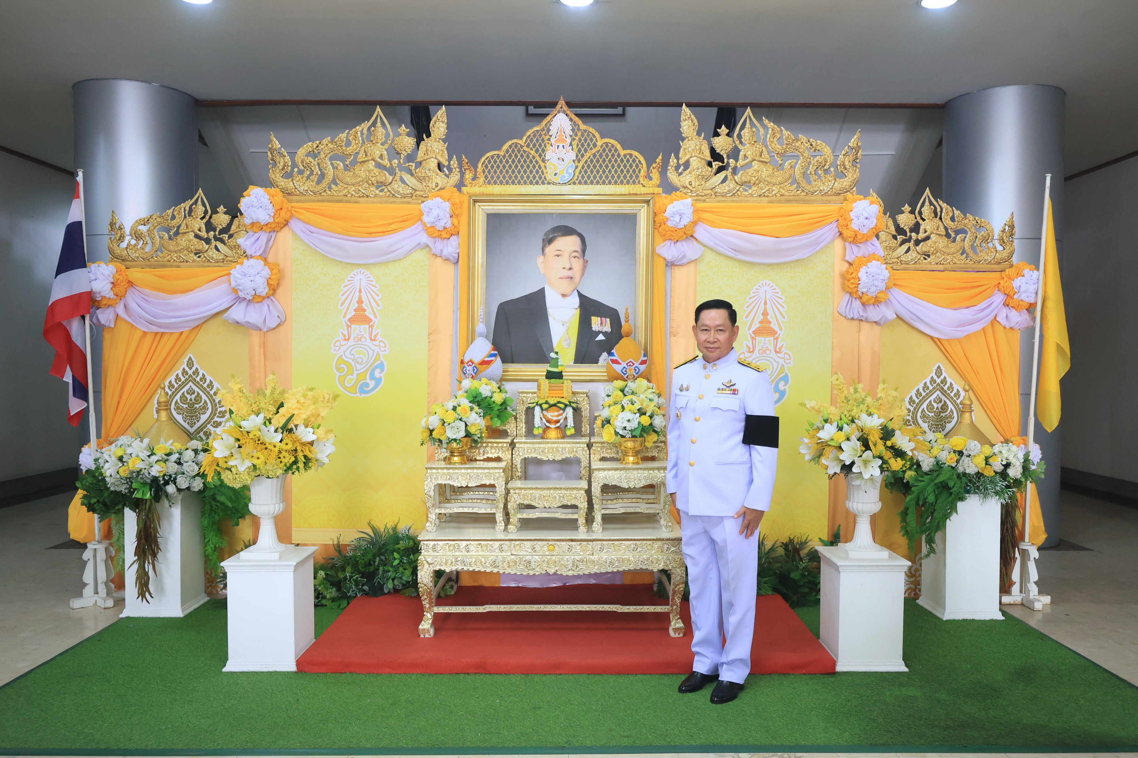 title - สำนักงานการปฏิรูปที่ดินเพื่อเกษตรกรรม นำคณะข้าราชการเข้าเฝ้าฯ กราบถวายบังคมลา เนื่องในโอกาสเกษียณอายุราชการ ประจำปี 2569